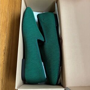 VIVAIA Women's Stylish Sustainable Flats GREEN